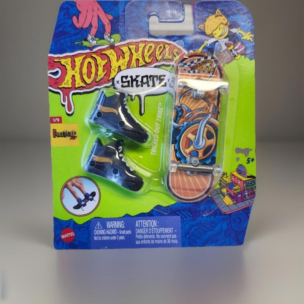 Hot Wheels Finger Board & shoes (Tricked Out Trike)